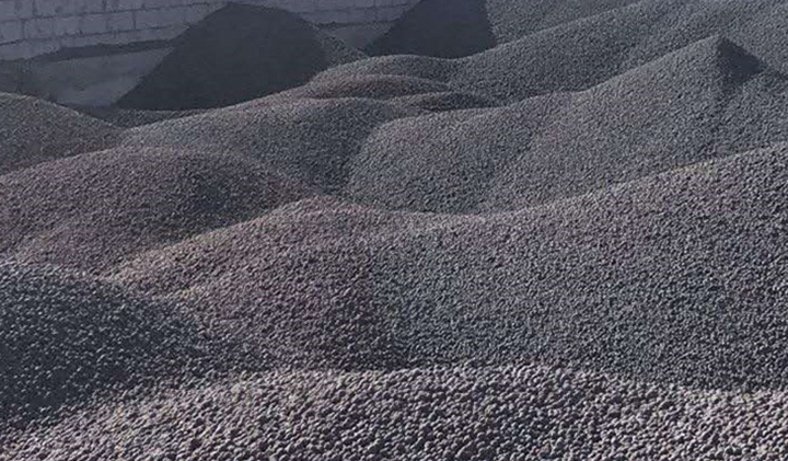 燒結(jié)球團為什么加煤粉？HLM1250中速煤磨機生產(chǎn)球團用煤粉200目，D80全通過