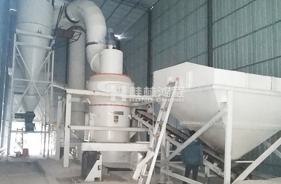 HC1700玻纖磨粉設(shè)備磨粉機(jī):HC擺式磨粉機(jī)