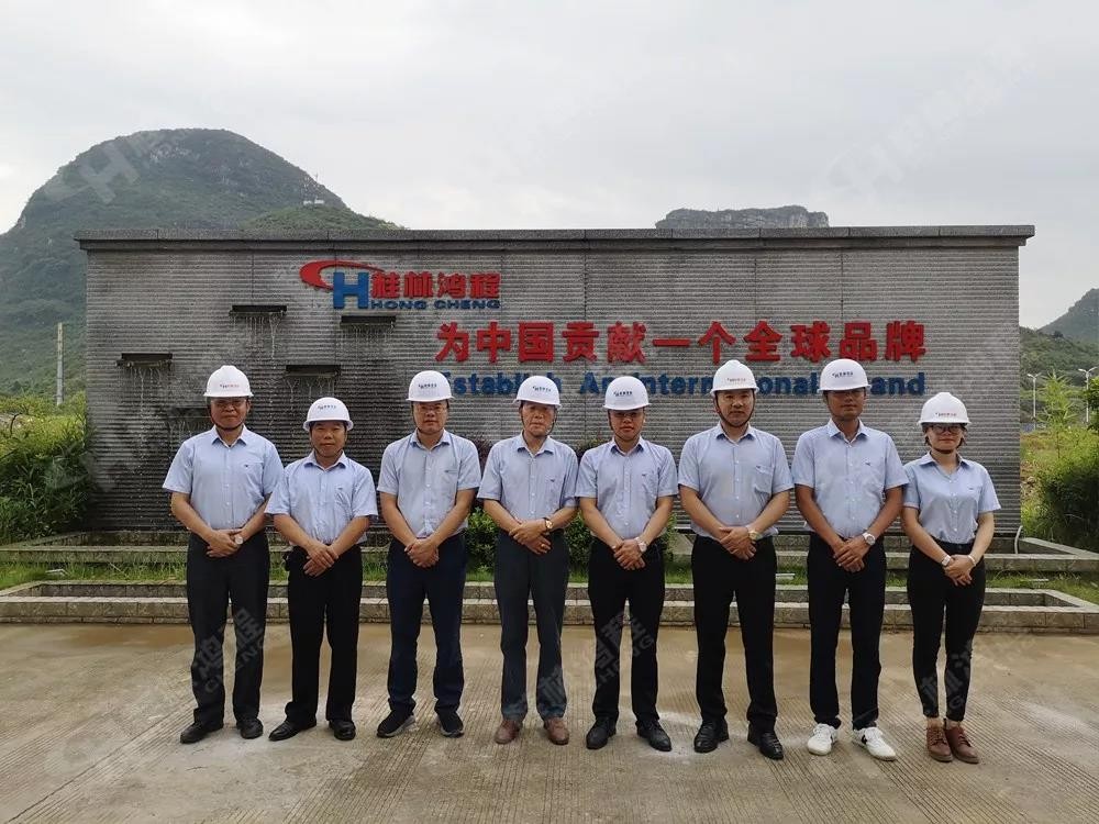 桂林鴻程機(jī)電設(shè)備有限公司廠區(qū)2#生產(chǎn)廠房開(kāi)工大吉！