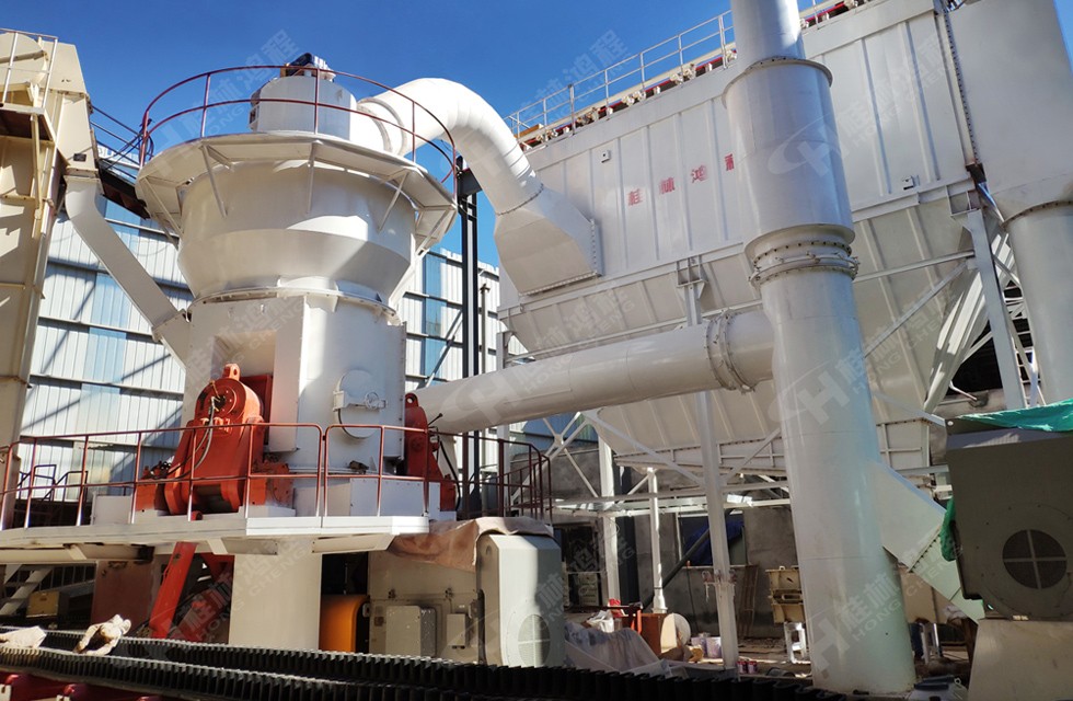 打礦石粉機(jī)器多少錢一臺(tái)？立式磨機(jī)設(shè)備-桂林鴻程HLM立式磨粉機(jī) ，價(jià)格在上百萬以上