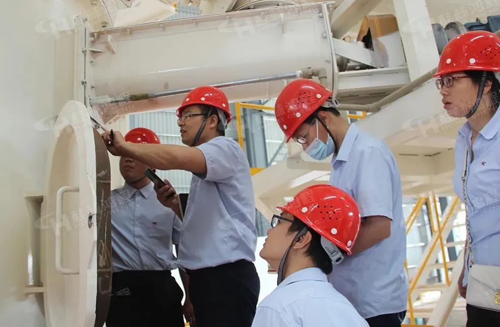 再創(chuàng)輝煌！桂林鴻程礦山設(shè)備磨粉機(jī)2022銷(xiāo)售大會(huì)圓滿(mǎn)召開(kāi)